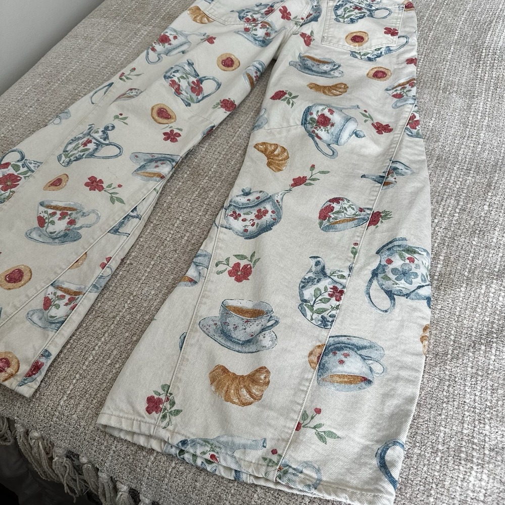 Free People Eden Brunch Jeans Size 26 Printed Barrel Teapot Croissant Sold Out - Picture 9 of 15